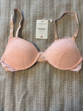 Women's Lace Push-Up Bra in Soft Pink